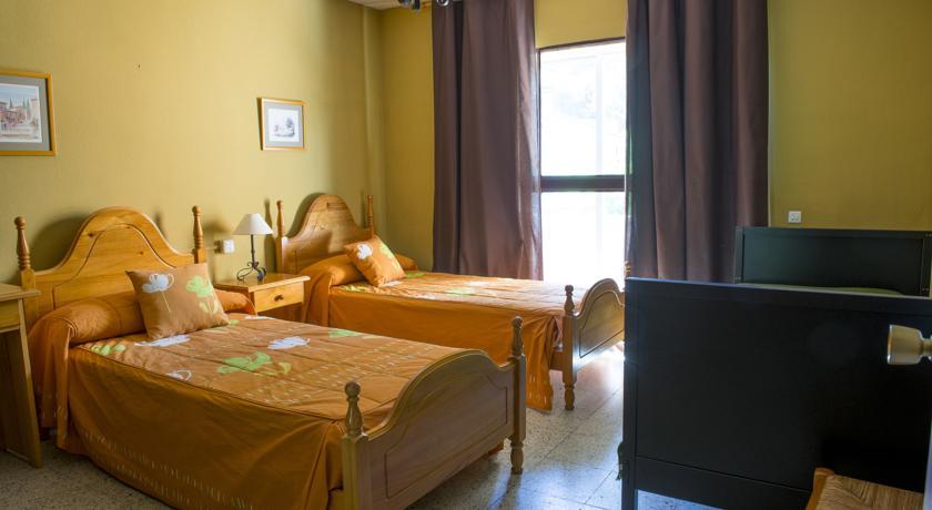 La Casona Del Pinar Albergue San Rafael Kamer foto
