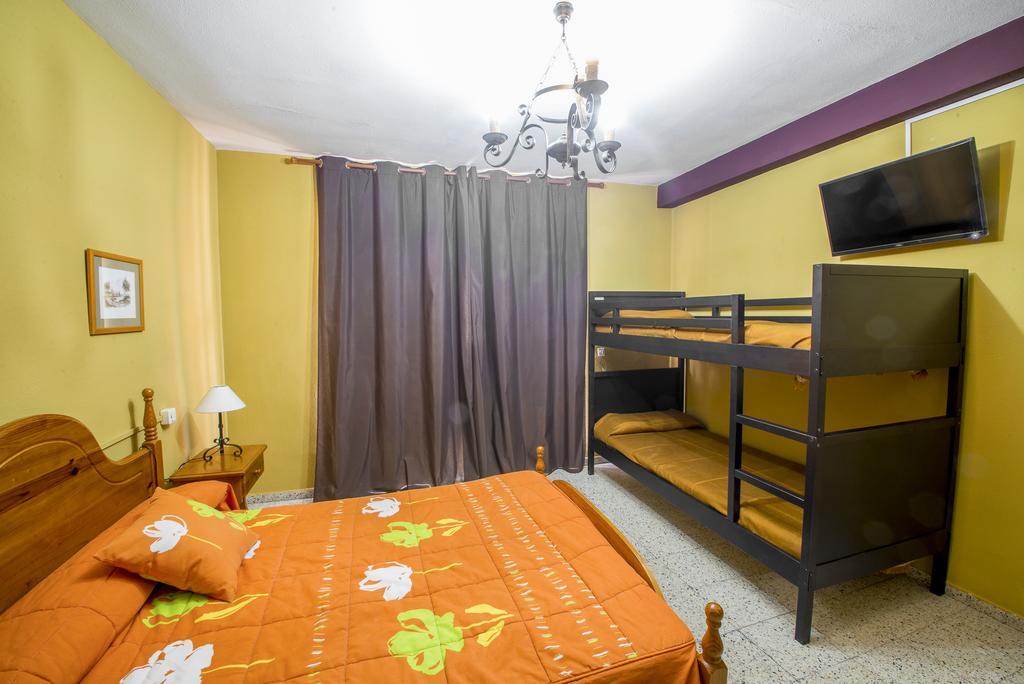 La Casona Del Pinar Albergue San Rafael Buitenkant foto